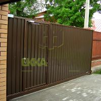 Откатные ворота с калиткой